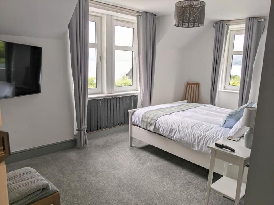 Lochaline Hotel エクステリア 写真