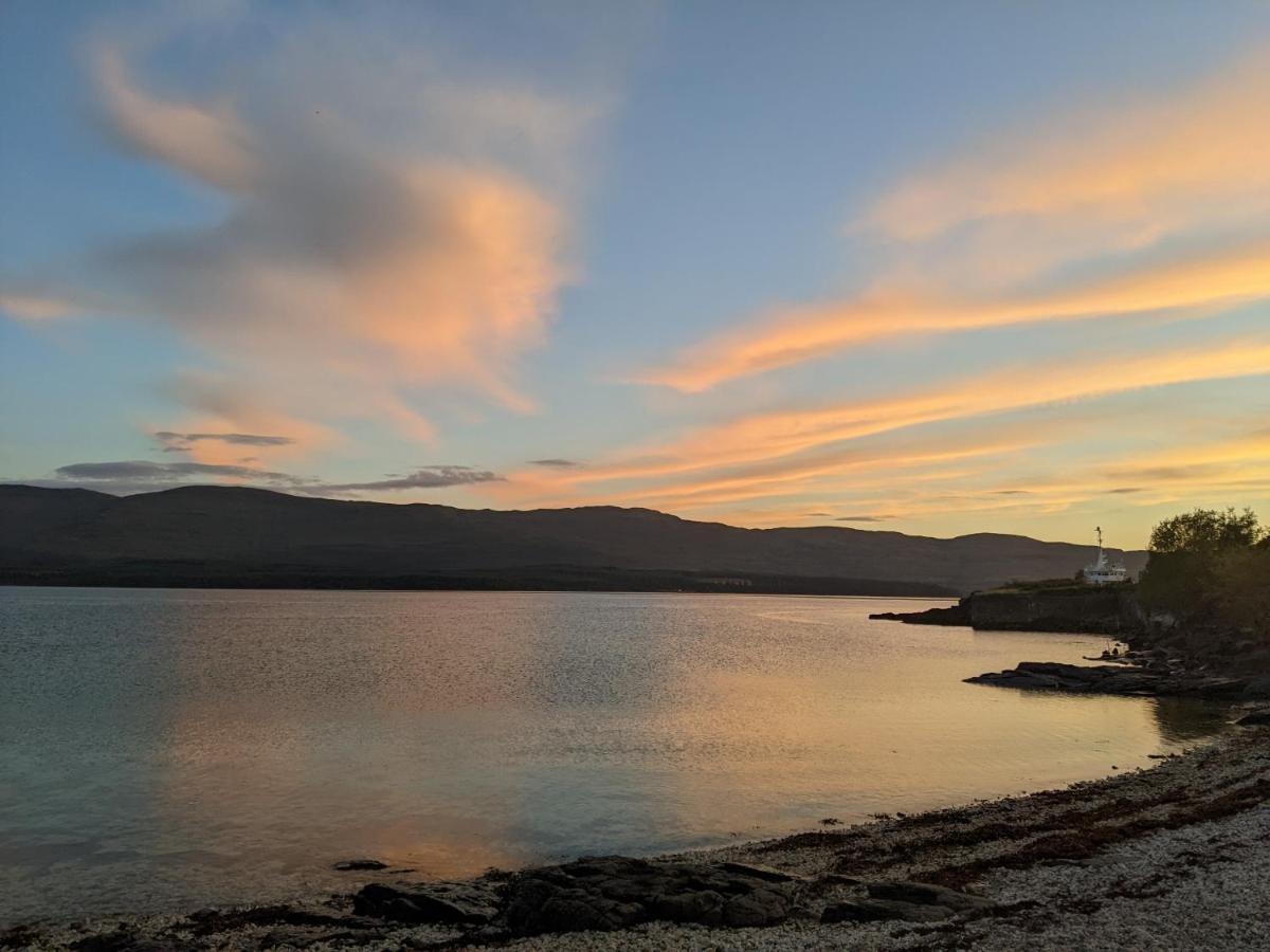 Lochaline Hotel エクステリア 写真