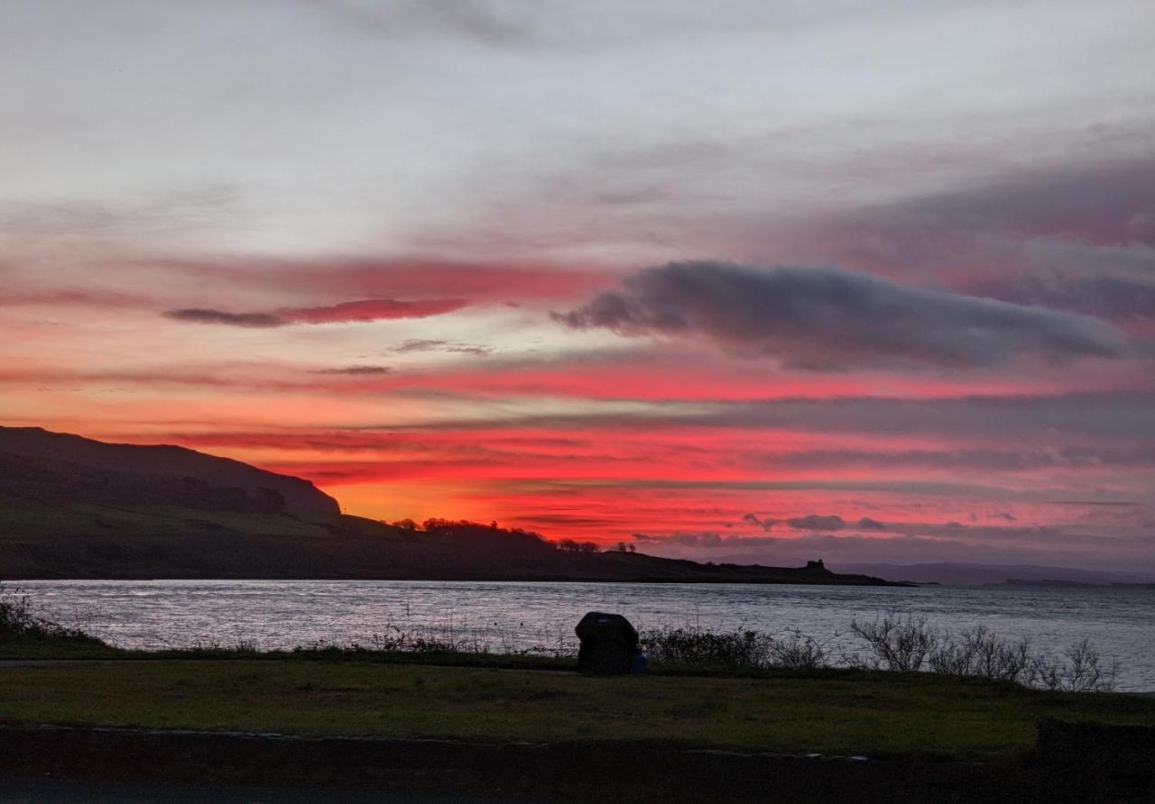 Lochaline Hotel エクステリア 写真